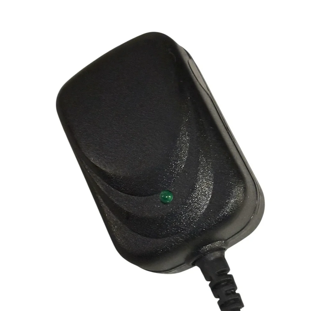Huoniu AC Adapter Model HNA050070U 5V 0.7A‎